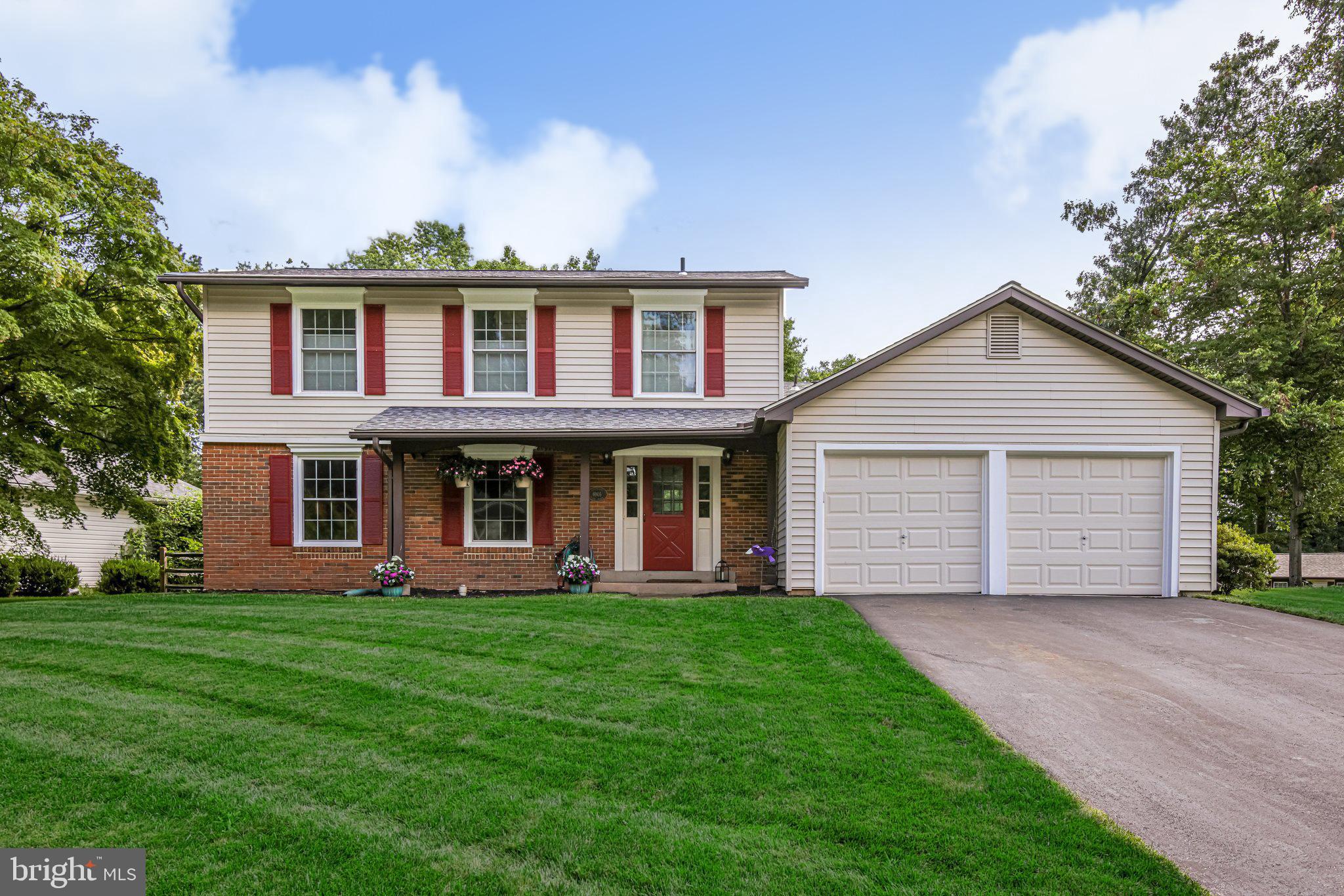 Welcome to 6905 Raspberry Plain Pl.