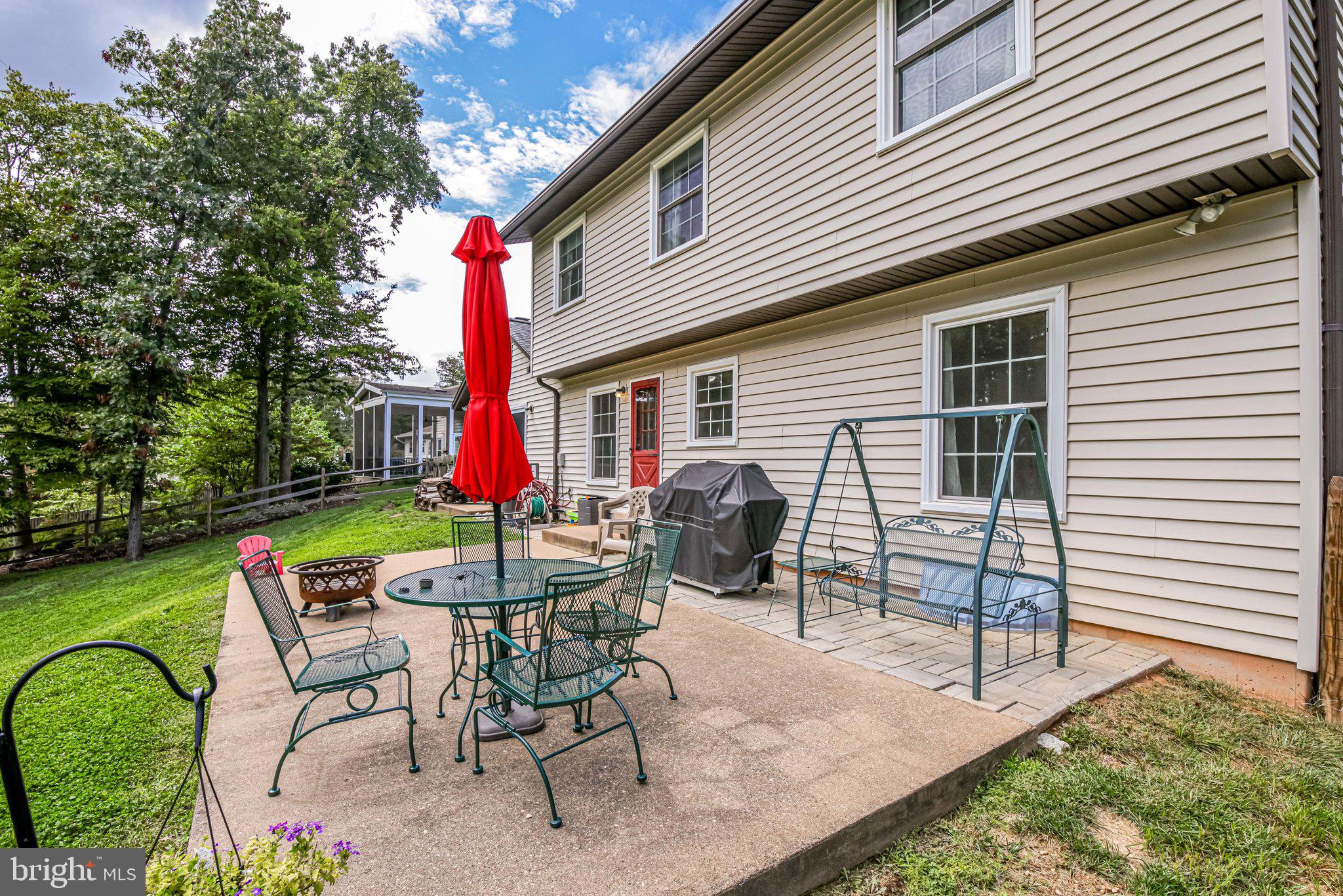 6905 Raspberry Plain Place Springfield, VA 22153 - Photo 10 of 66