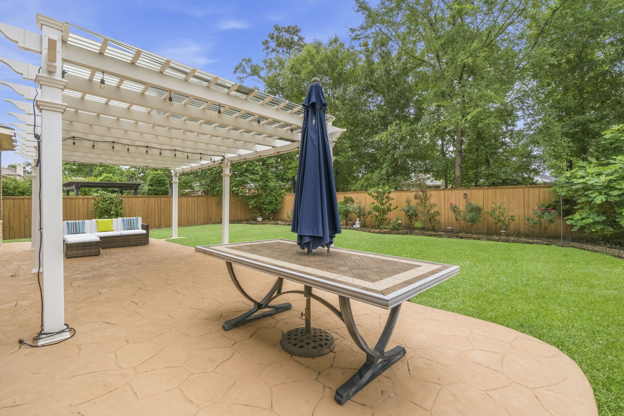27 North Arrow Canyon Circle The Woodlands, TX 77389 - Photo 35 of 37