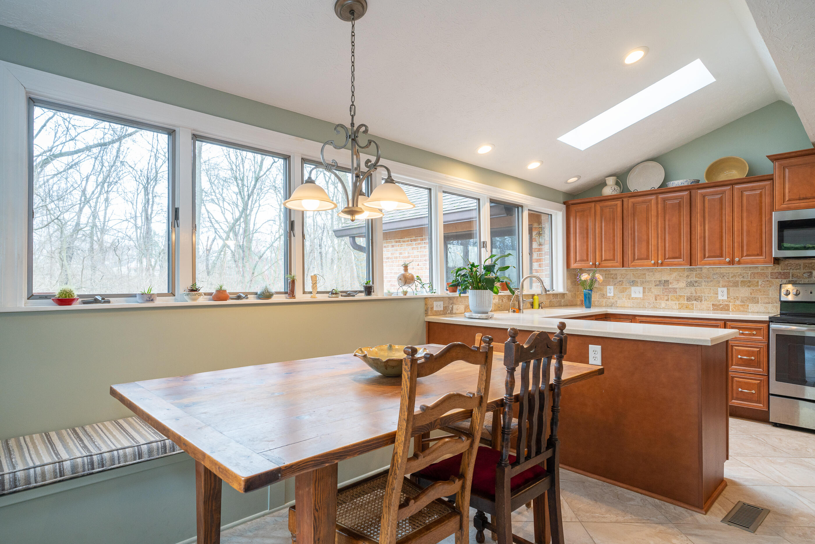 560 Rustic Trail Dayton, OH 45434 - Photo 11 of 67 11