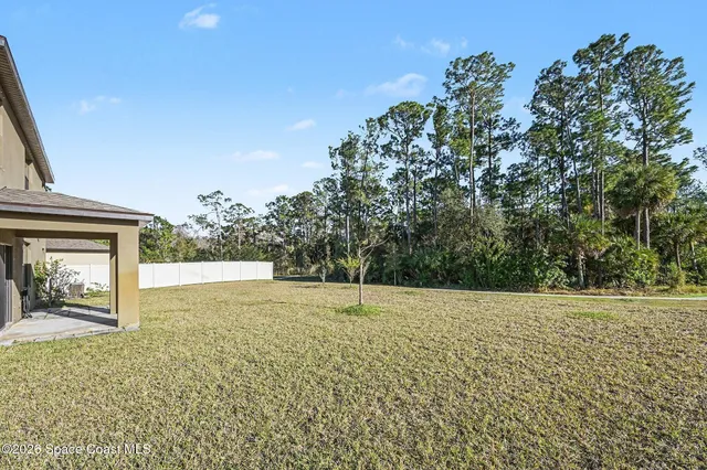 a view of an outdoor space and a yard