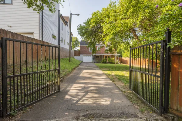 $2,800 | 1501 Shelby Avenue, Nashville, TN 37206