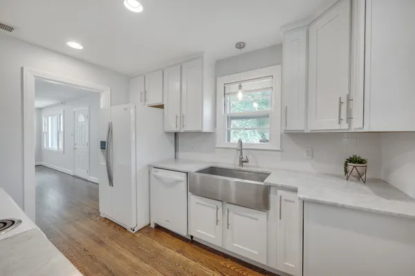 $2,800 | 1501 Shelby Avenue, Nashville, TN 37206