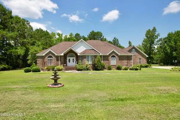 $525,000 | 20470 7 Creeks Highway, Tabor City, NC 28463