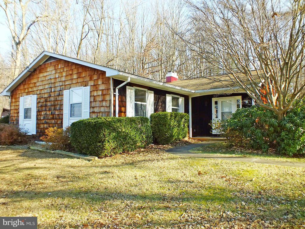 19211 Falls Road Hampstead, MD 21074 - Photo 1 of 25 Exterior (Front)