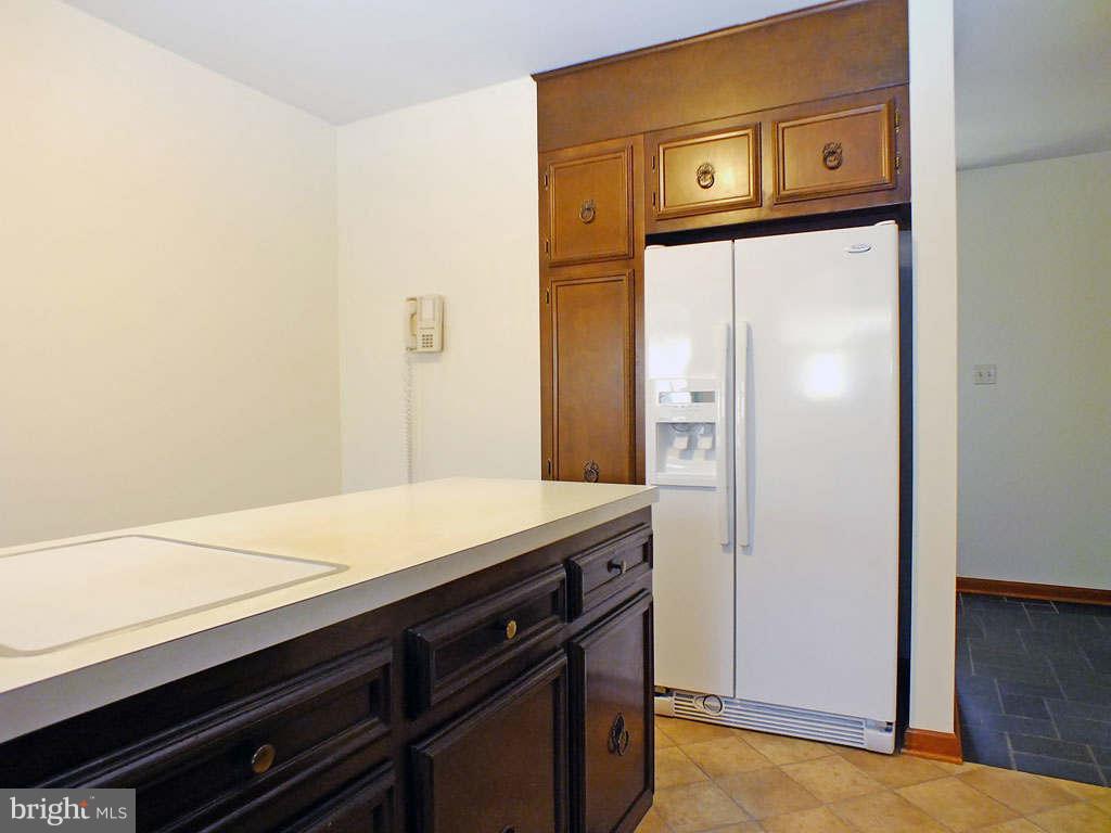 19211 Falls Road Hampstead, MD 21074 - Photo 10 of 25 Kitchen, View 5