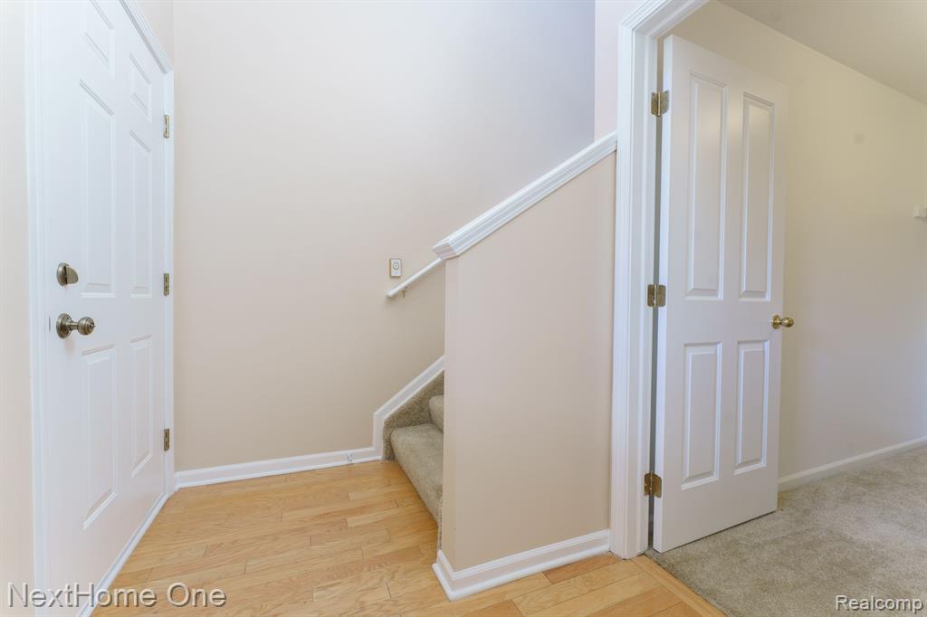 4102 Hampton Ridge Boulevard Howell, MI 48843 - Photo 9 of 28 Gallery Image 9