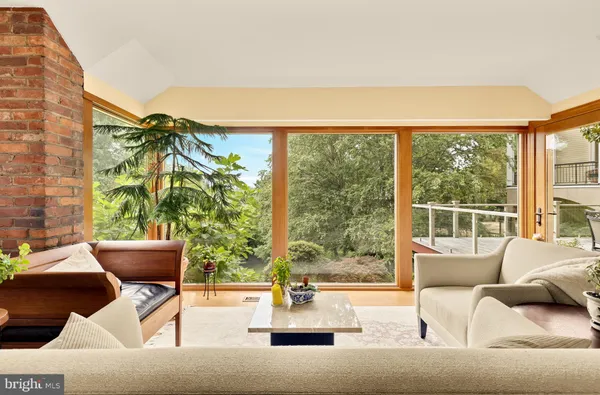 $12,500 | 3111 Chain Bridge Road Northwest, Washington, DC 20016