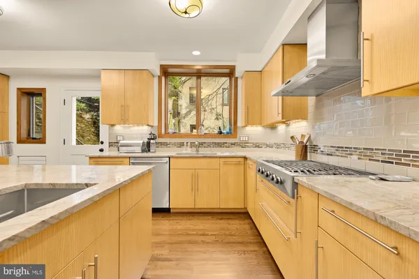 $12,500 | 3111 Chain Bridge Road Northwest, Washington, DC 20016