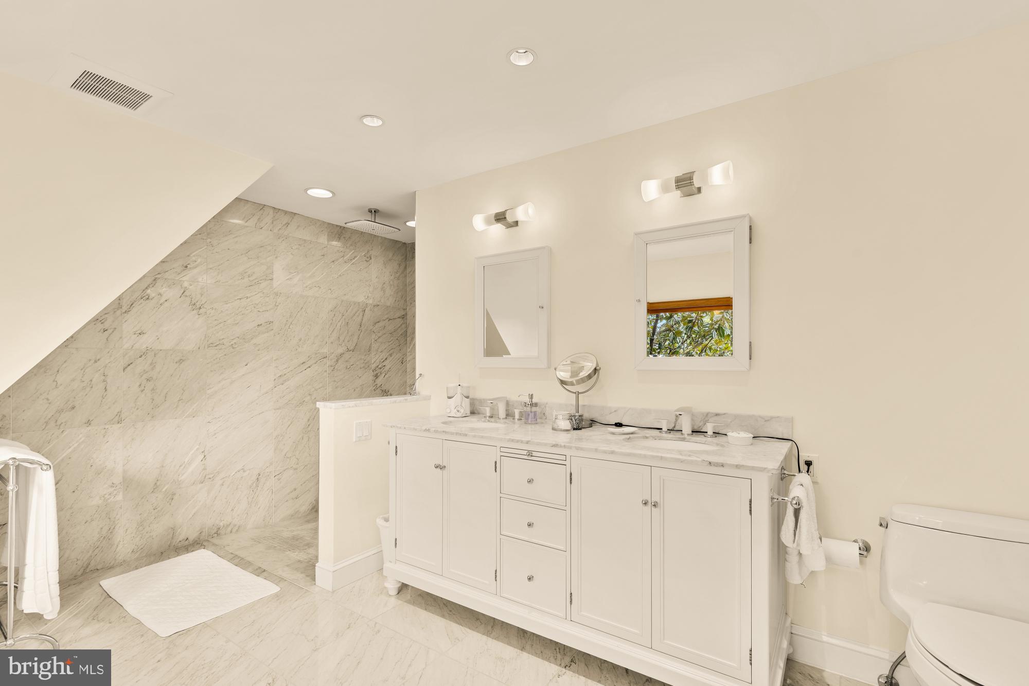 3111 Chain Bridge Road Northwest Washington, DC 20016 - Photo 41 of 71