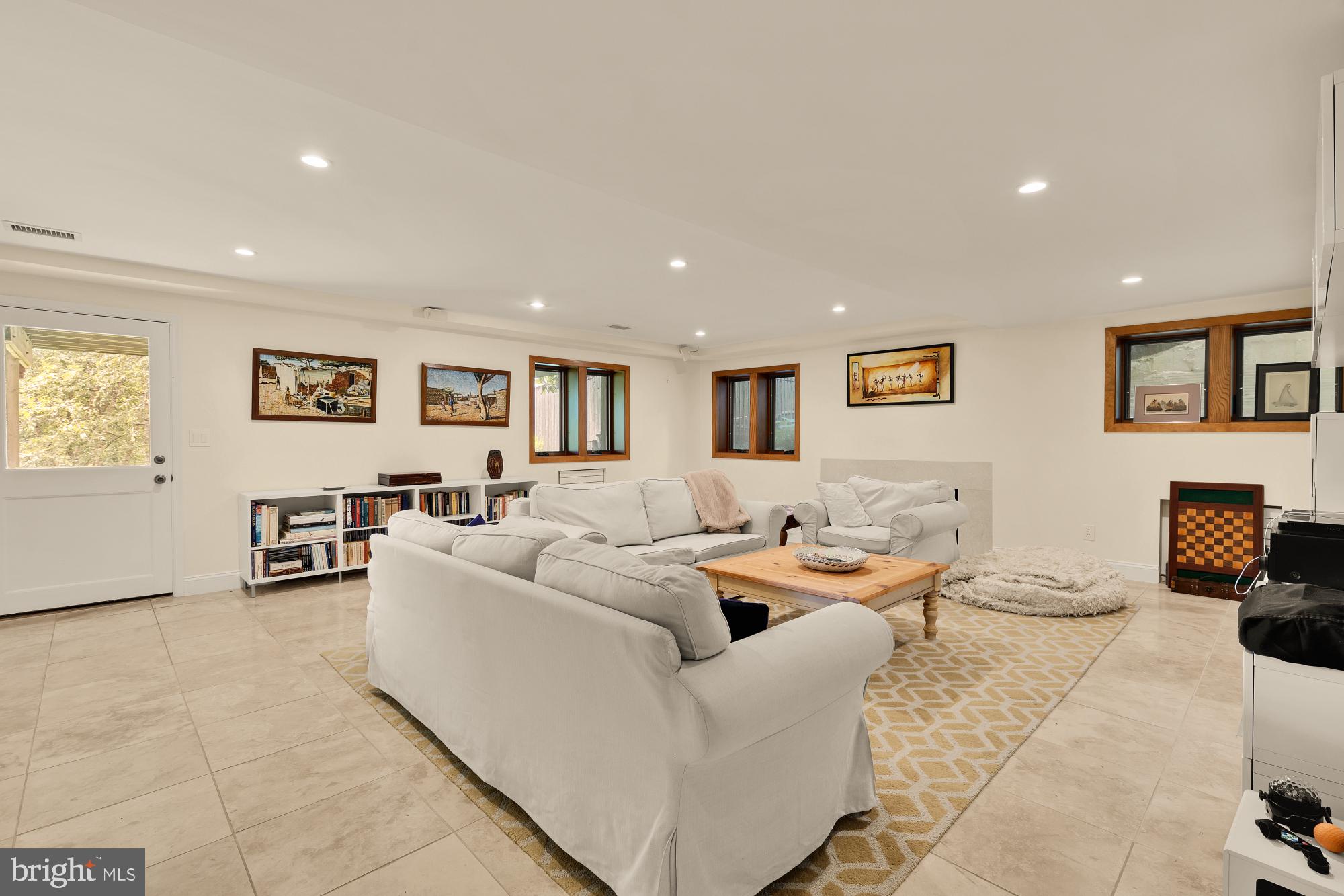 3111 Chain Bridge Road Northwest Washington, DC 20016 - Photo 56 of 71