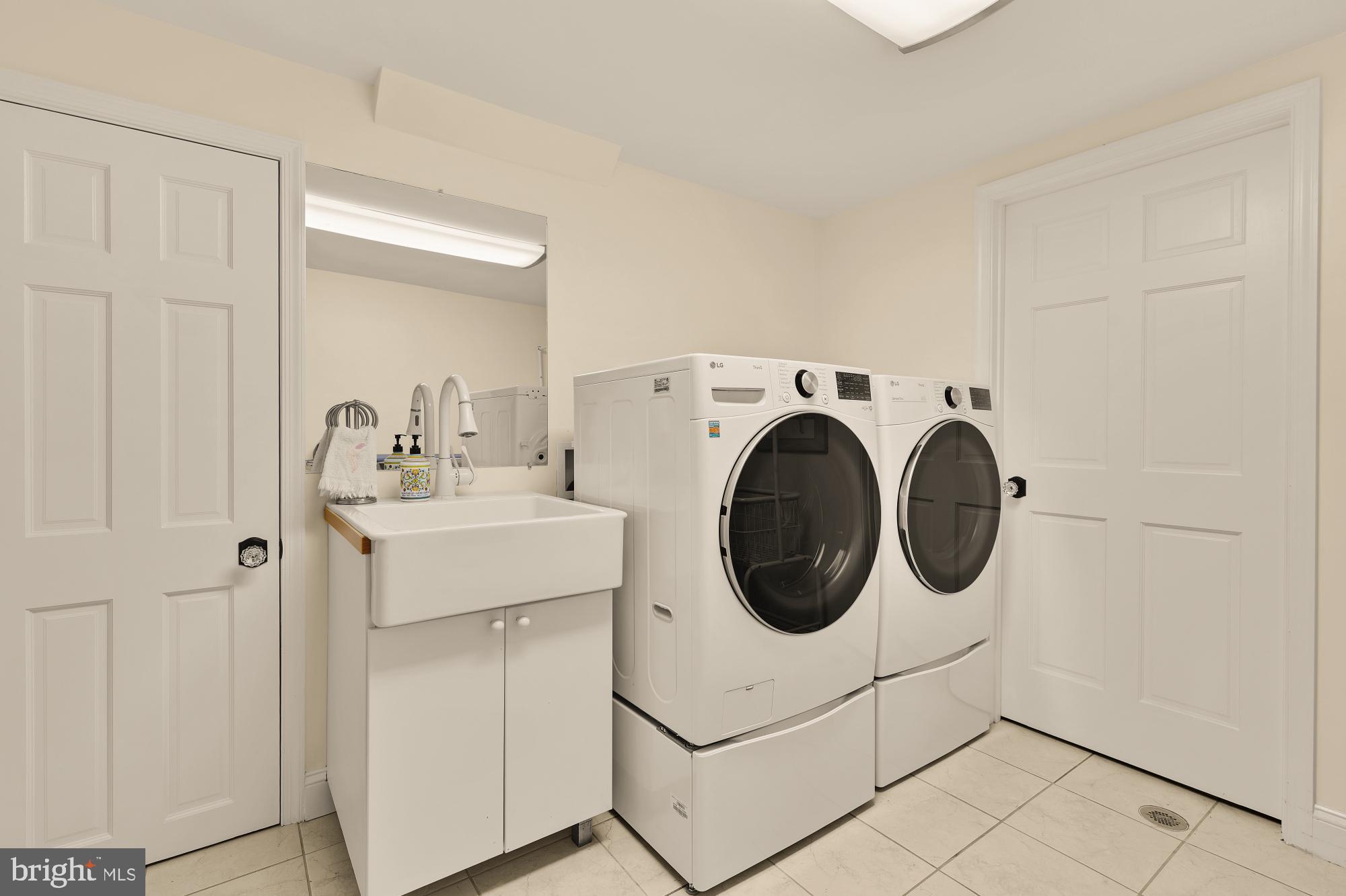 3111 Chain Bridge Road Northwest Washington, DC 20016 - Photo 62 of 71