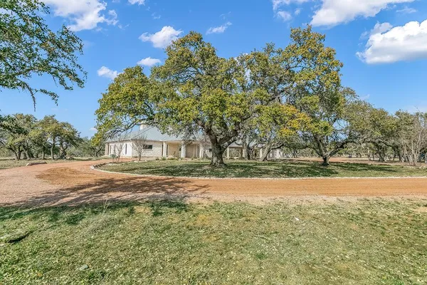 $1,950,000 | 20400 Fm 2093, Harper, TX 78631