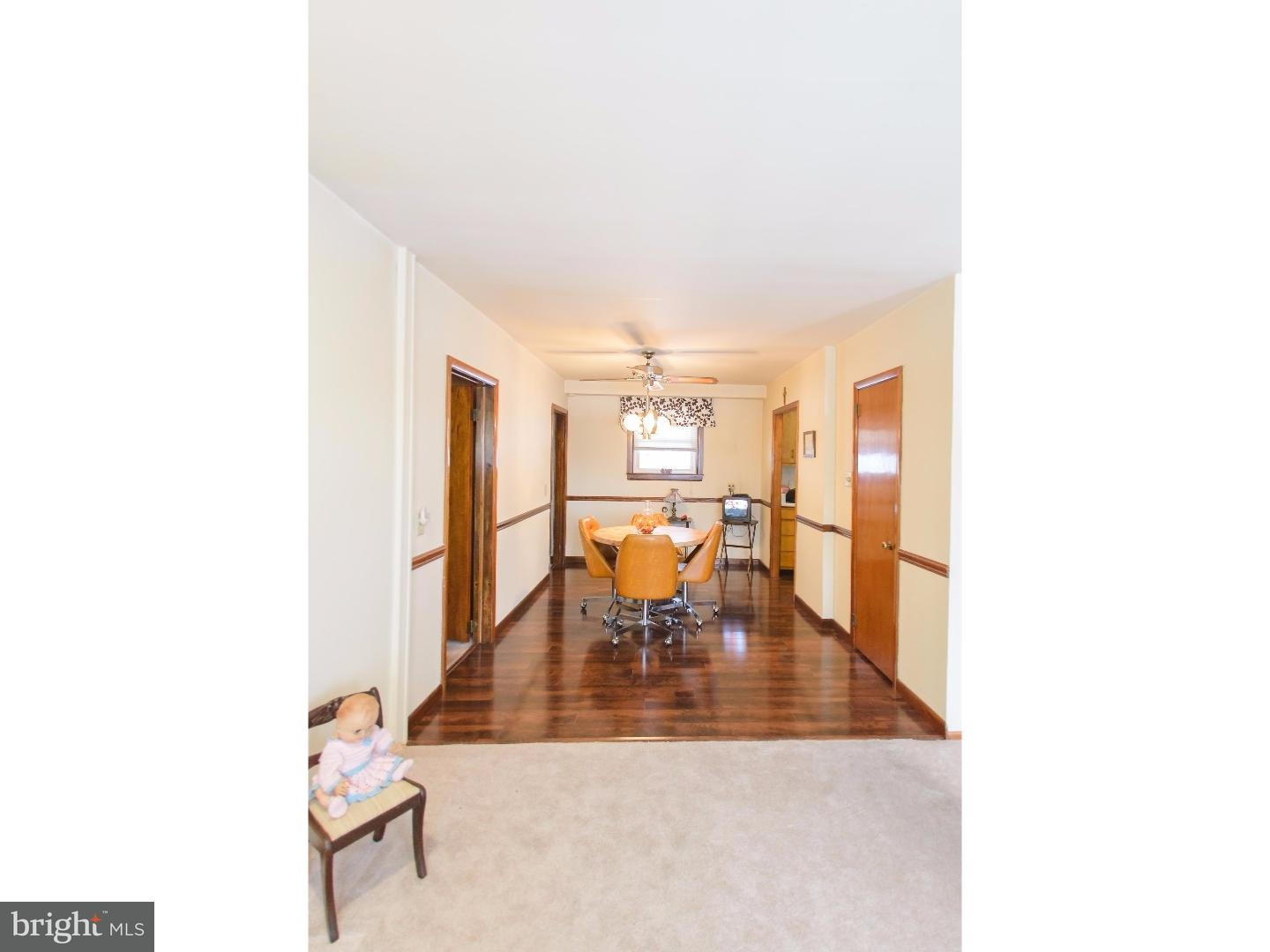13014 Worthington Road Philadelphia, PA 19116 - Photo 3 of 25 Dining Room