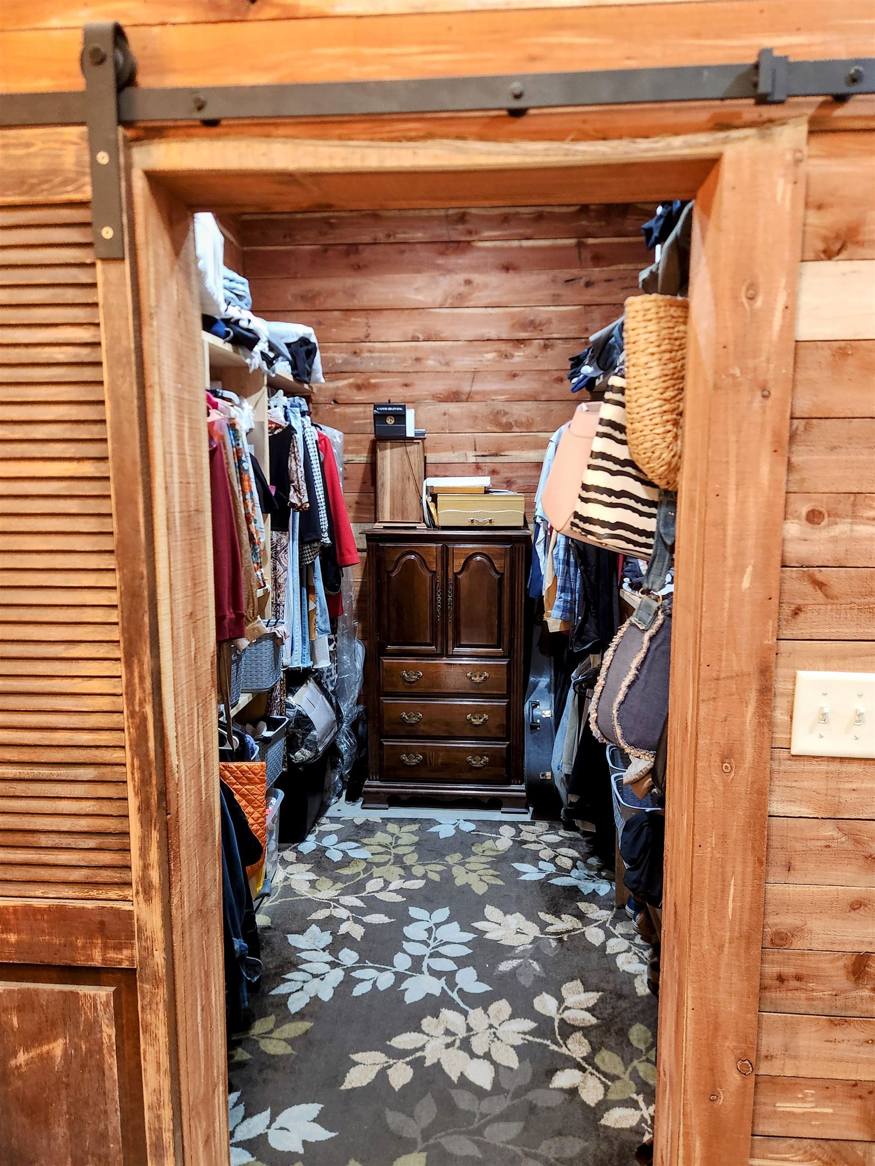 15461 Highway 98 Foley, AL 36535 - Photo 12 of 28 Walk In Closets