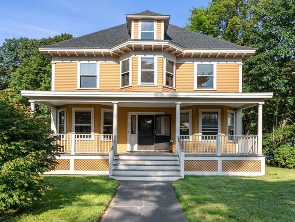 10 Harvard Road Shirley, MA 01464 - Photo 1 of 23 a front view of a house with a yard