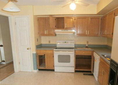 1427 Coffelt Road Hixson, TN 37343 - Photo 8 of 15 Kitchen