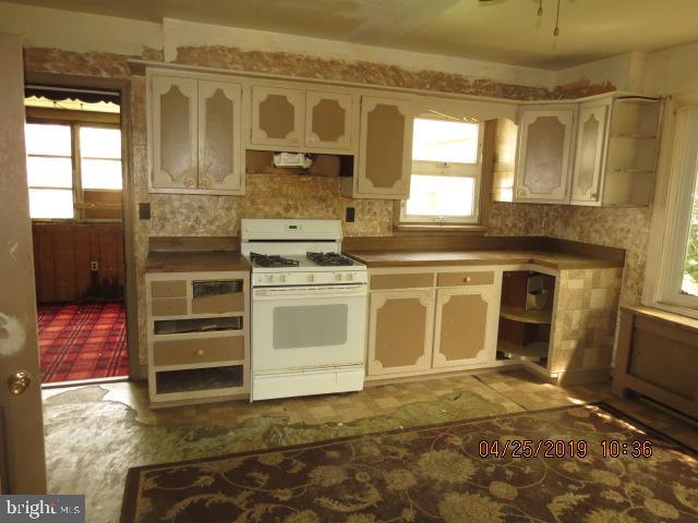 2522 Bethel Road Chester, PA 19013 - Photo 5 of 17 Kitchen
