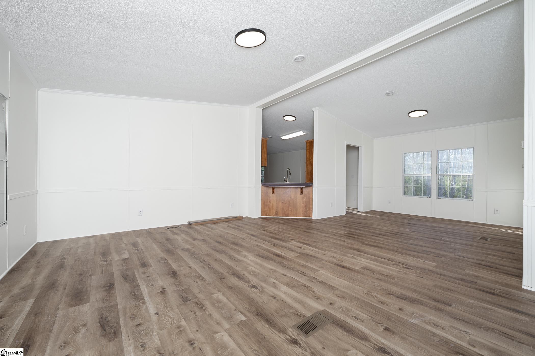 1316 Cheek Road Greer, SC 29651 - Photo 4 of 25 Gallery Image 4