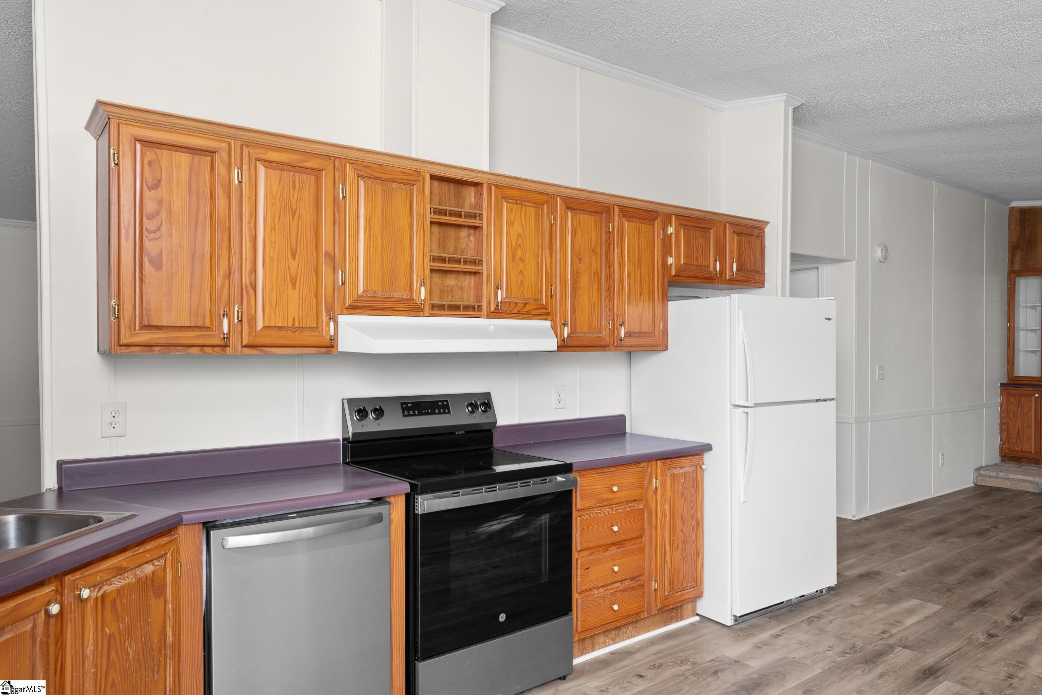 1316 Cheek Road Greer, SC 29651 - Photo 8 of 25 Gallery Image 8
