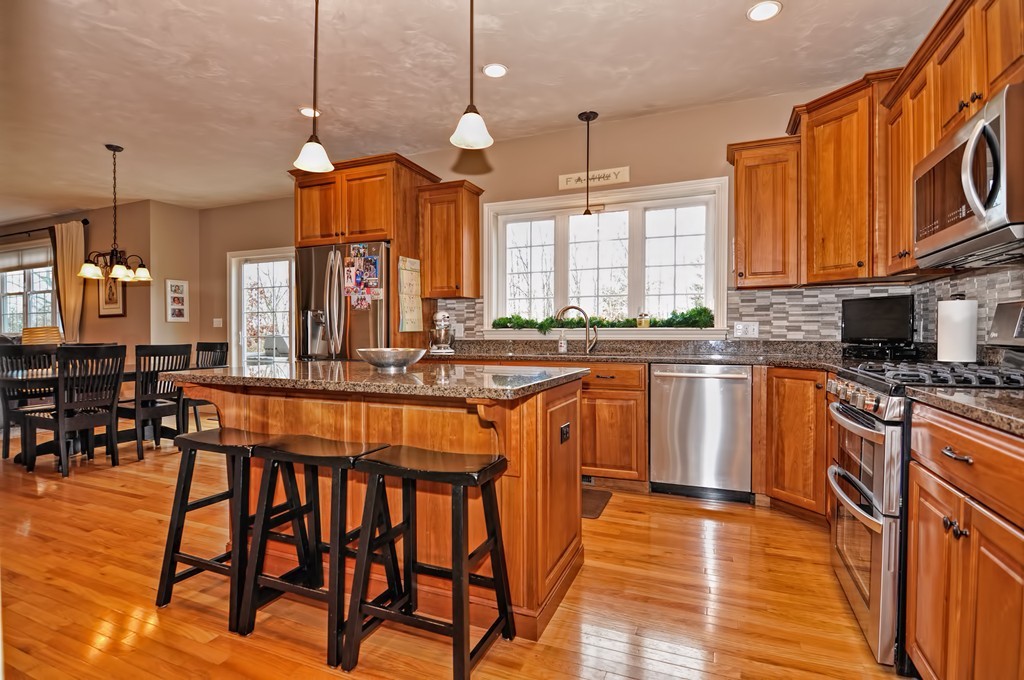 18 Ridge Road Wrentham, MA 02093 - Photo 11 of 30 Gallery Image 11