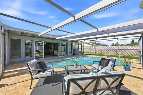 $549,000 | 1354 62nd Avenue South, St. Petersburg, FL 33705