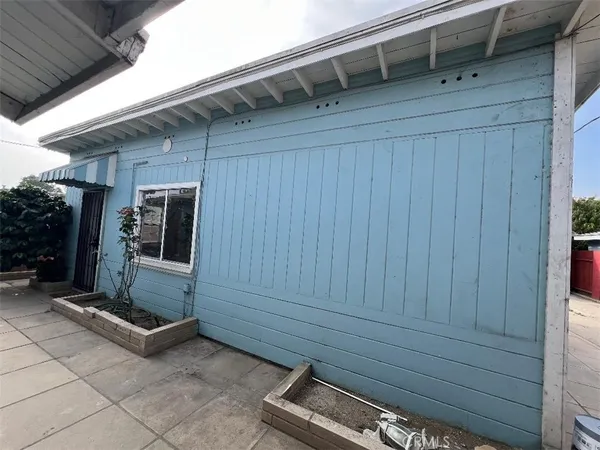 $2,500 | 2144 East Poppy Street, Unit 2, Long Beach, CA 90805