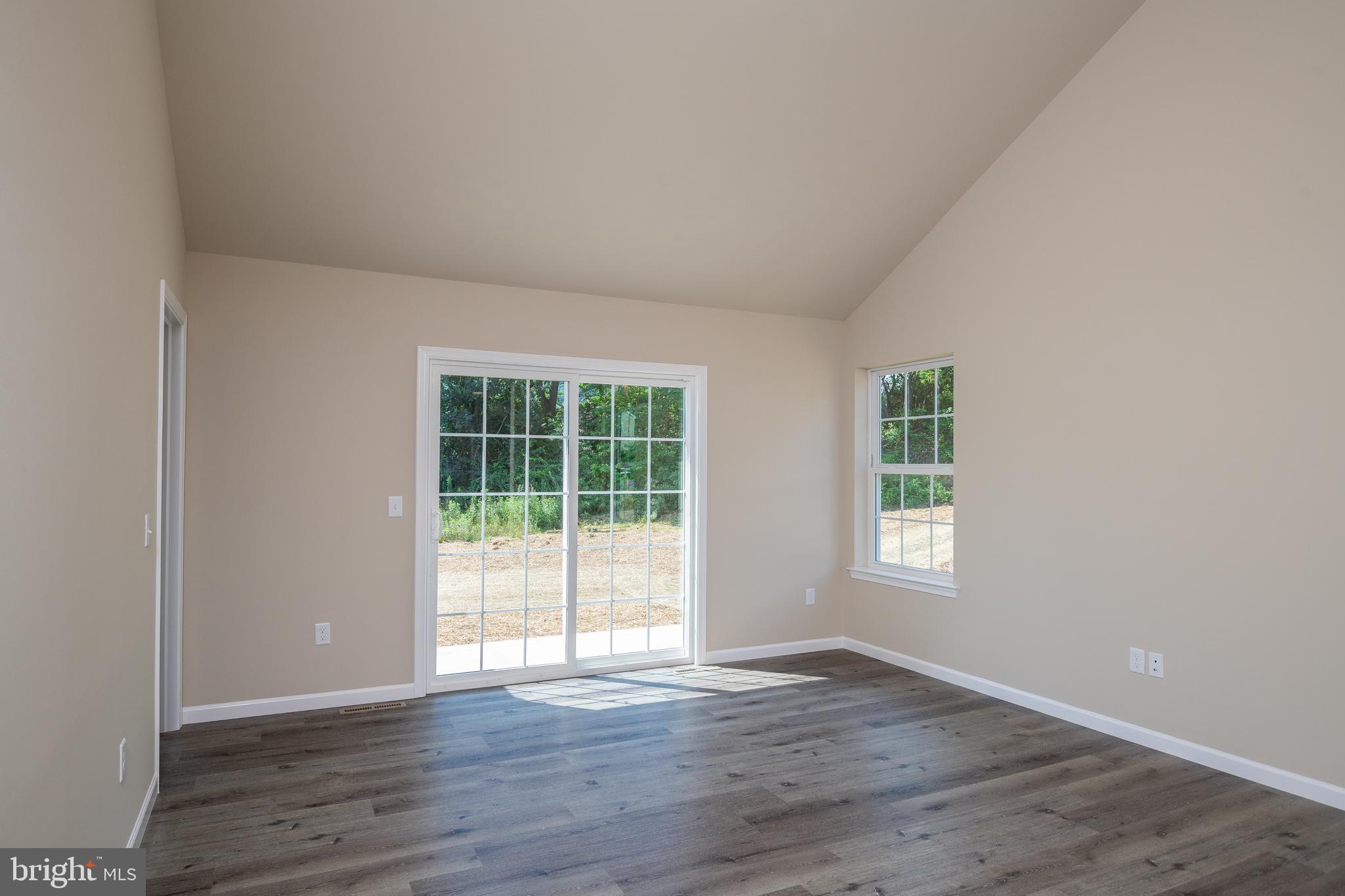 27 Kantner Lane South Reading, PA 19607 - Photo 5 of 19