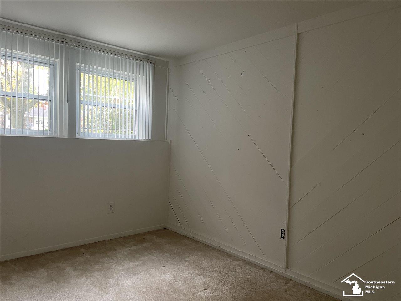 42444 Barchester Road Canton, MI 48187 - Photo 26 of 39
