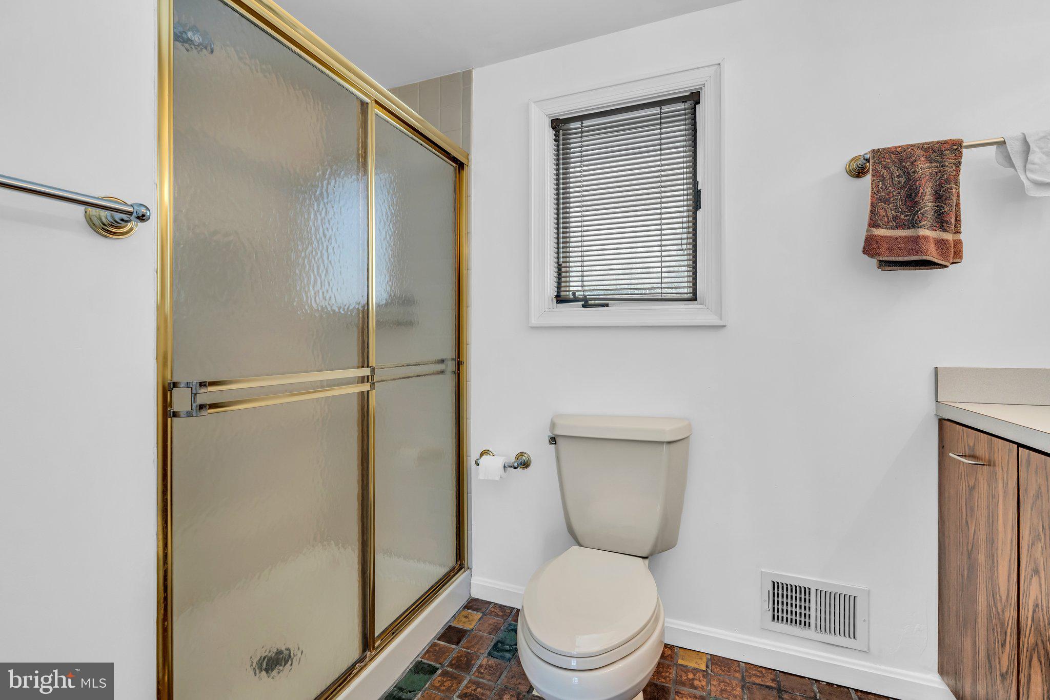 3515 Damascus Road Brookeville, MD 20833 - Photo 11 of 31 House Bathroom 1 V2