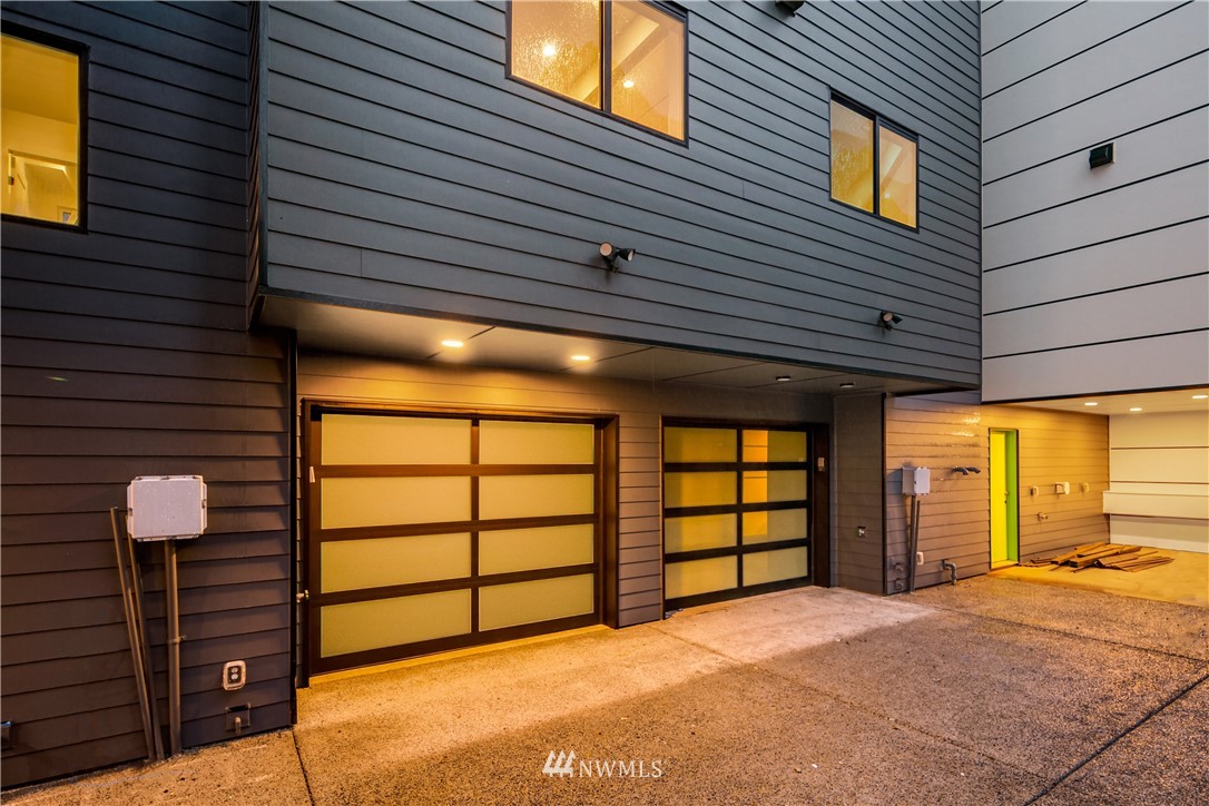 1816 South State Street Seattle, WA 98144 - Photo 1 of 17 Gallery Image 1