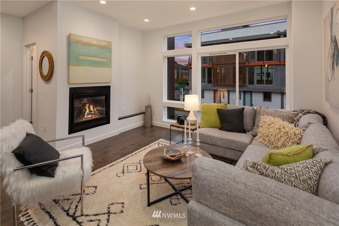1816 South State Street Seattle, WA 98144 - Photo 3 of 17 Gallery Image 3