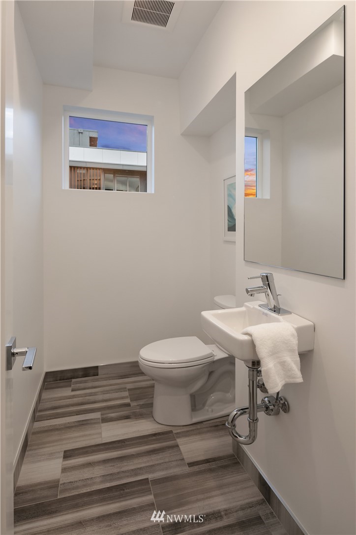 1816 South State Street Seattle, WA 98144 - Photo 10 of 17 Gallery Image 10