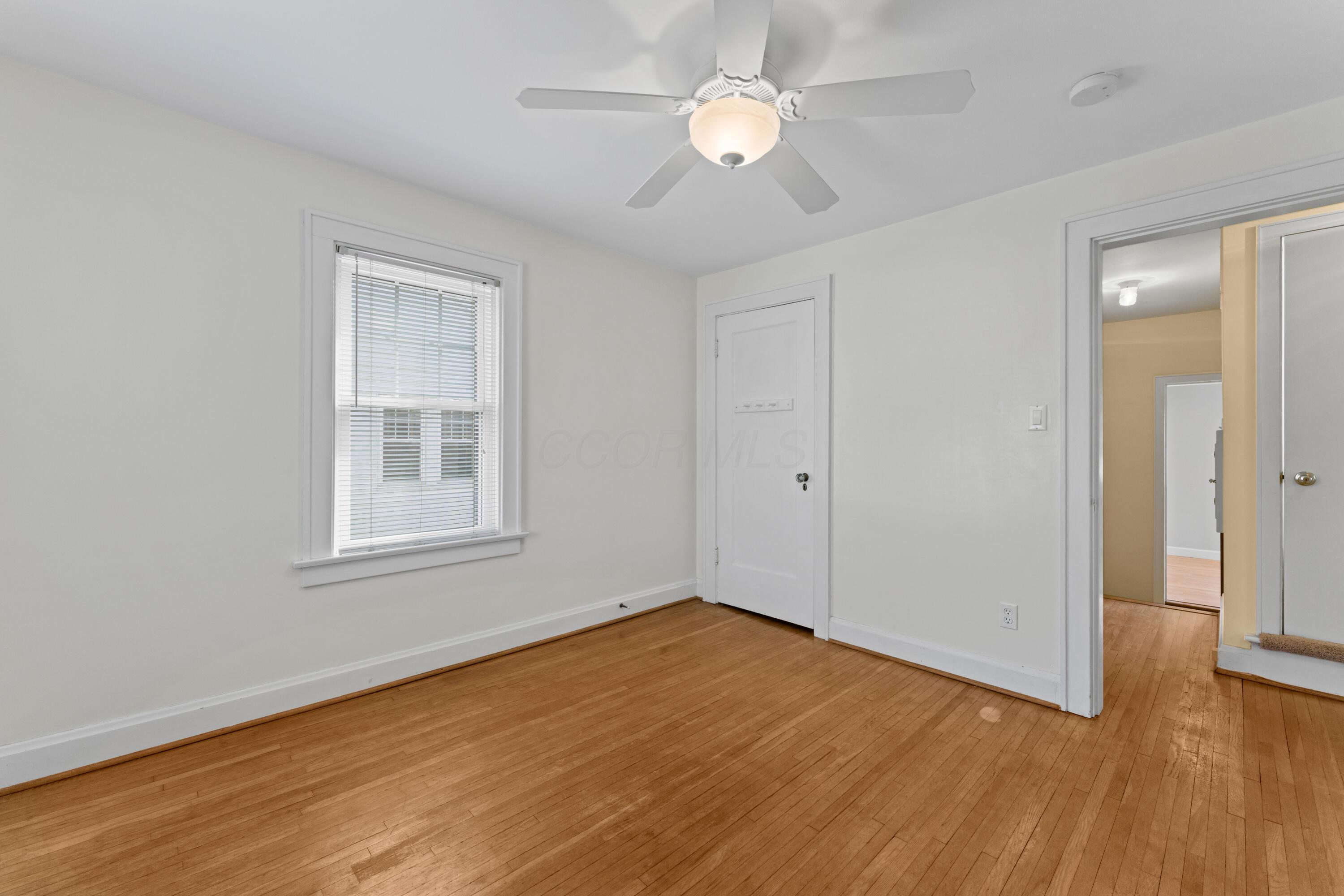 949 South Cassingham Road Columbus, OH 43209 - Photo 32 of 52 Bedroom #3