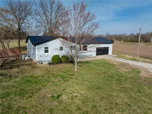 $190,000 | 1601 North Dreher Street, Weir, KS 66781