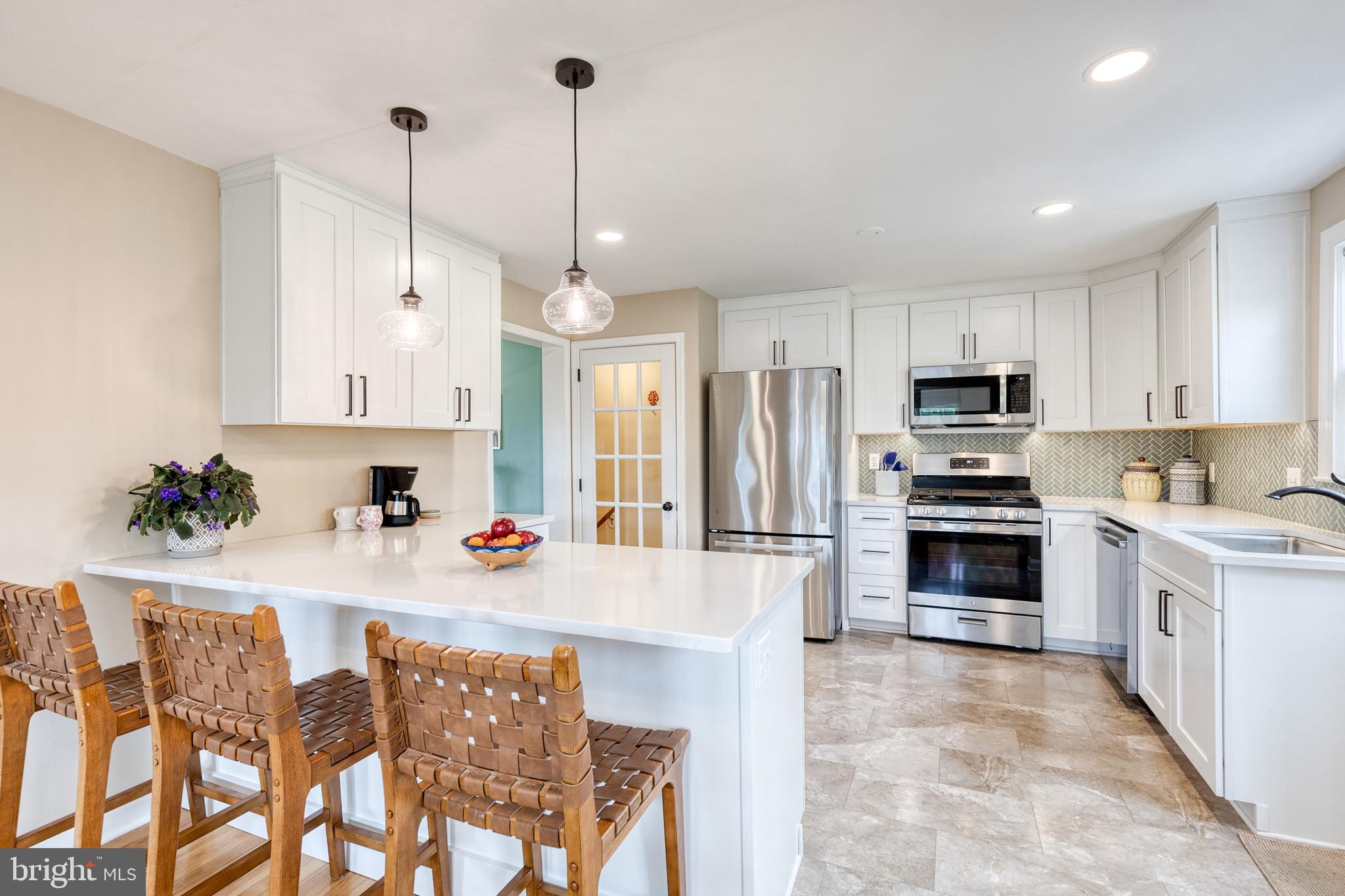 8222 Pleasant Plains Road Baltimore, MD 21286 - Photo 8 of 34 Kitchen- Newly updated