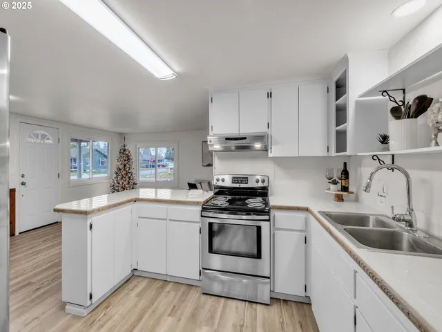 $424,000 | 184 Greenwood Drive, Jefferson, OR 97352