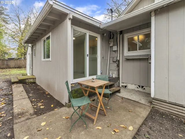 $424,000 | 184 Greenwood Drive, Jefferson, OR 97352