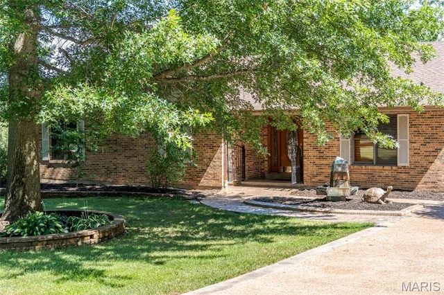 $949,000 | 2073 Hickory Ridge Road, Union, MO 63084