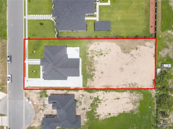 a view of a small yard