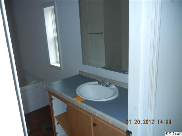 8751 Robinson Church Road Harrisburg, NC 28075 - Photo 6 of 16 Gallery Image 6