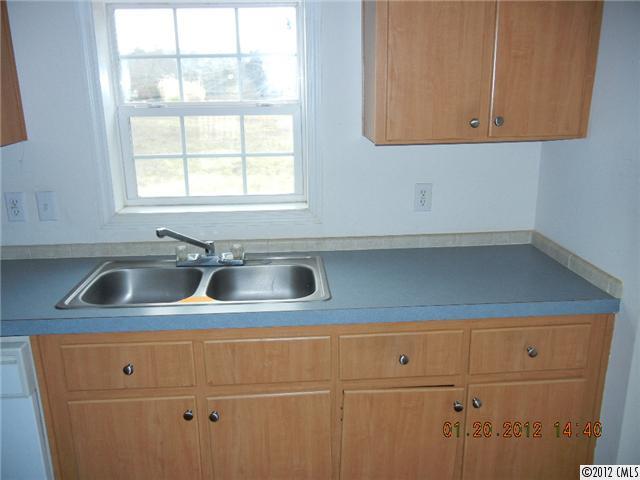 8751 Robinson Church Road Harrisburg, NC 28075 - Photo 8 of 16 Gallery Image 8