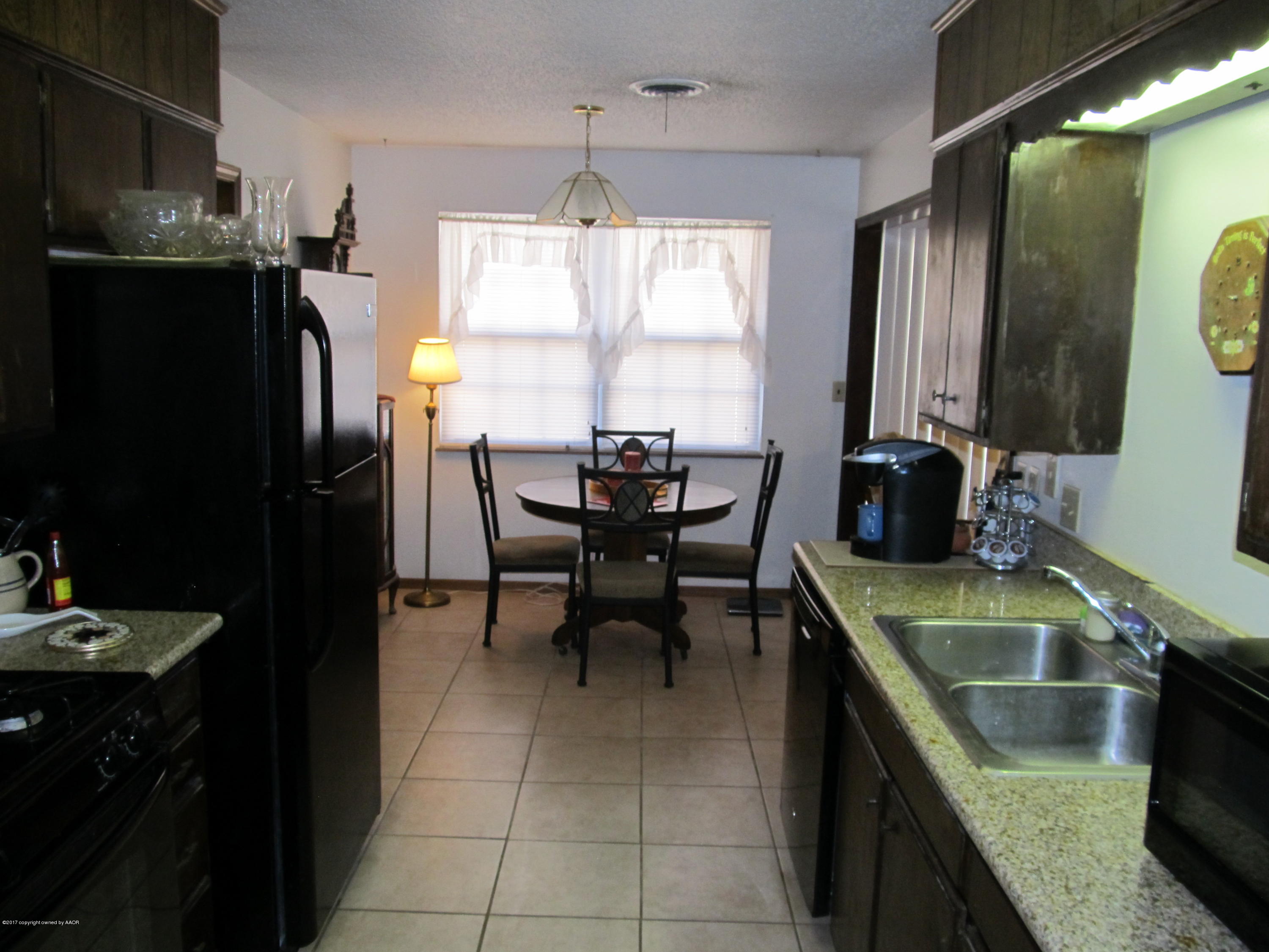 407 Kelly Place Amarillo, TX 79108 - Photo 4 of 10 IMG_5283