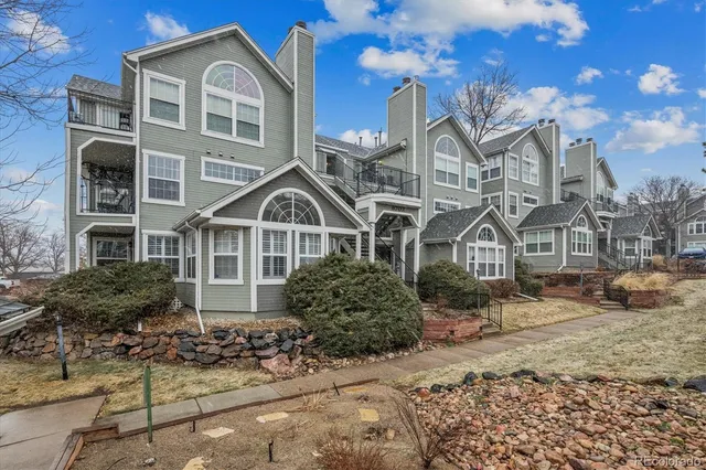 a front view of a residential houses