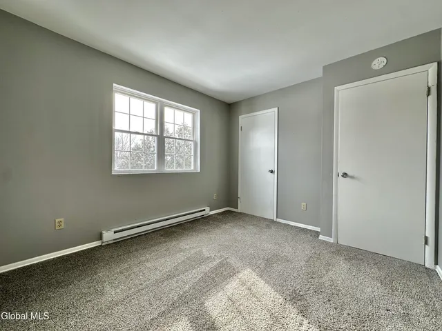 $1,750 | 31 Suncrest Drive, Unit 2, Waterford, NY 12188