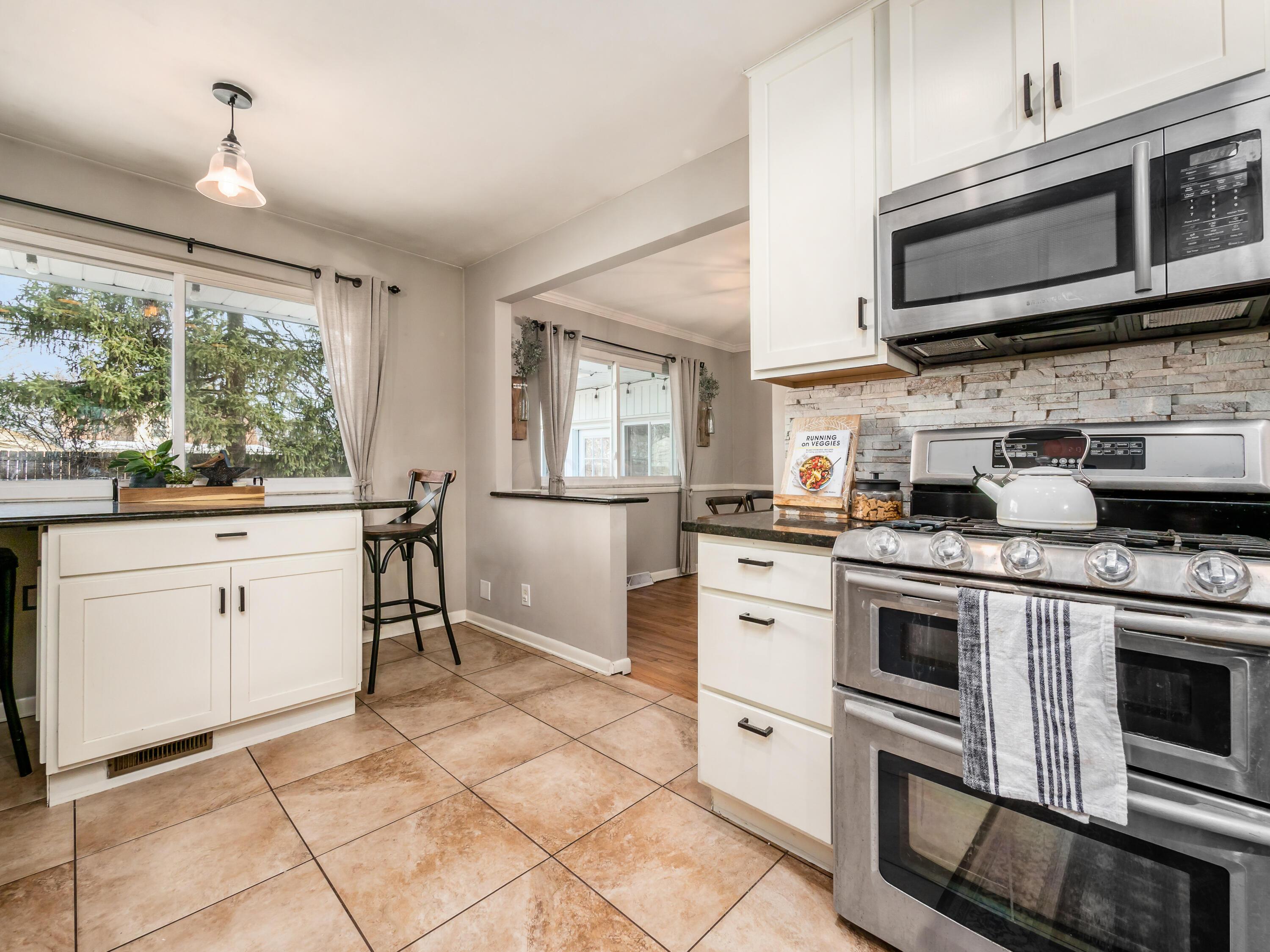 256 South Kellner Road Columbus, OH 43209 - Photo 21 of 49 Stainless Steel Appliances