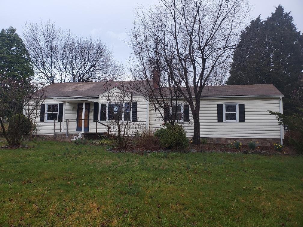 5459 Cove Road Roanoke, VA 24019 - Photo 1 of 15 FRONT