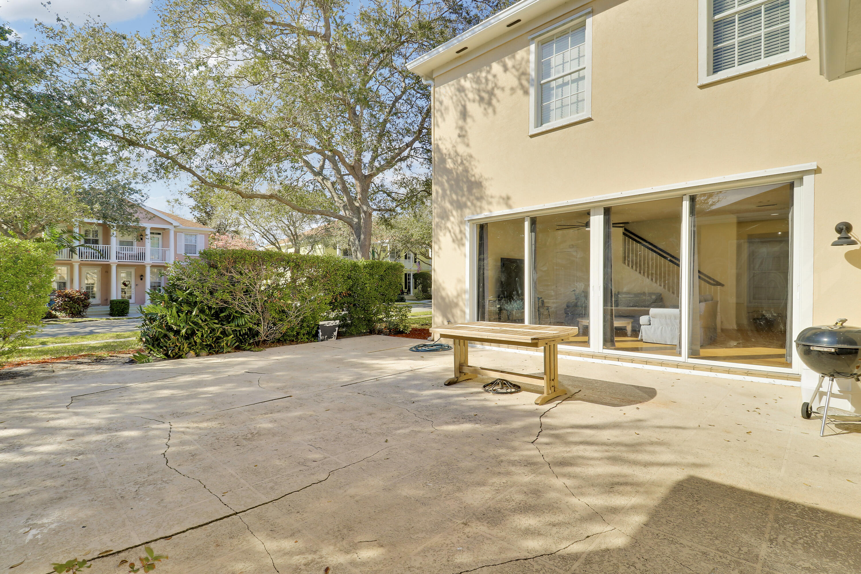 126 Peabody Drive Jupiter, FL 33458 - Photo 7 of 97 1