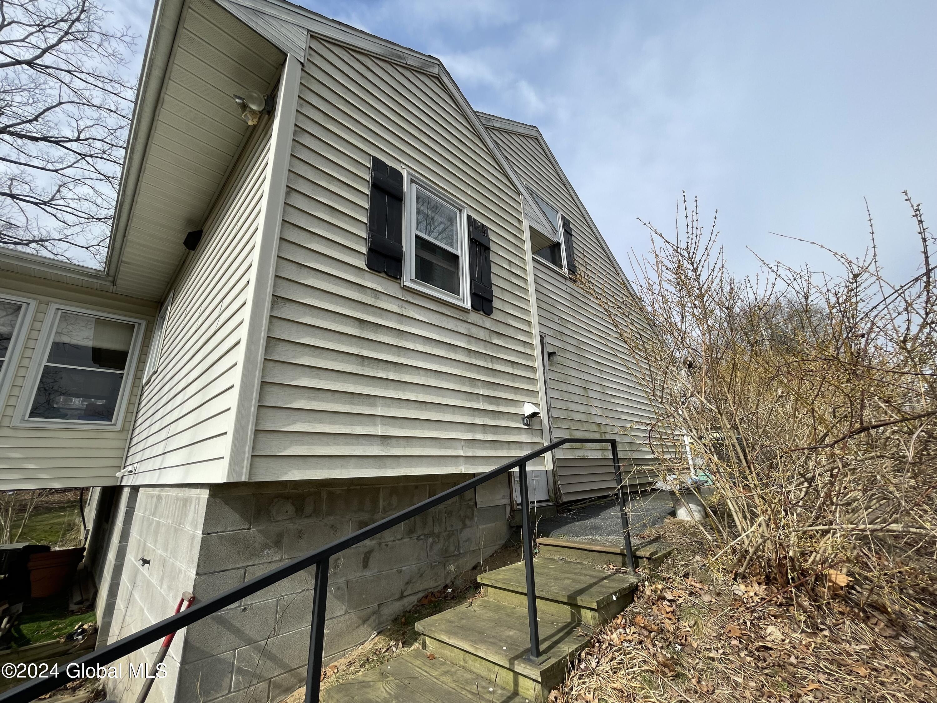 65 Lansing Road North Colonie, NY 12304 - Photo 27 of 33 IMG_2503