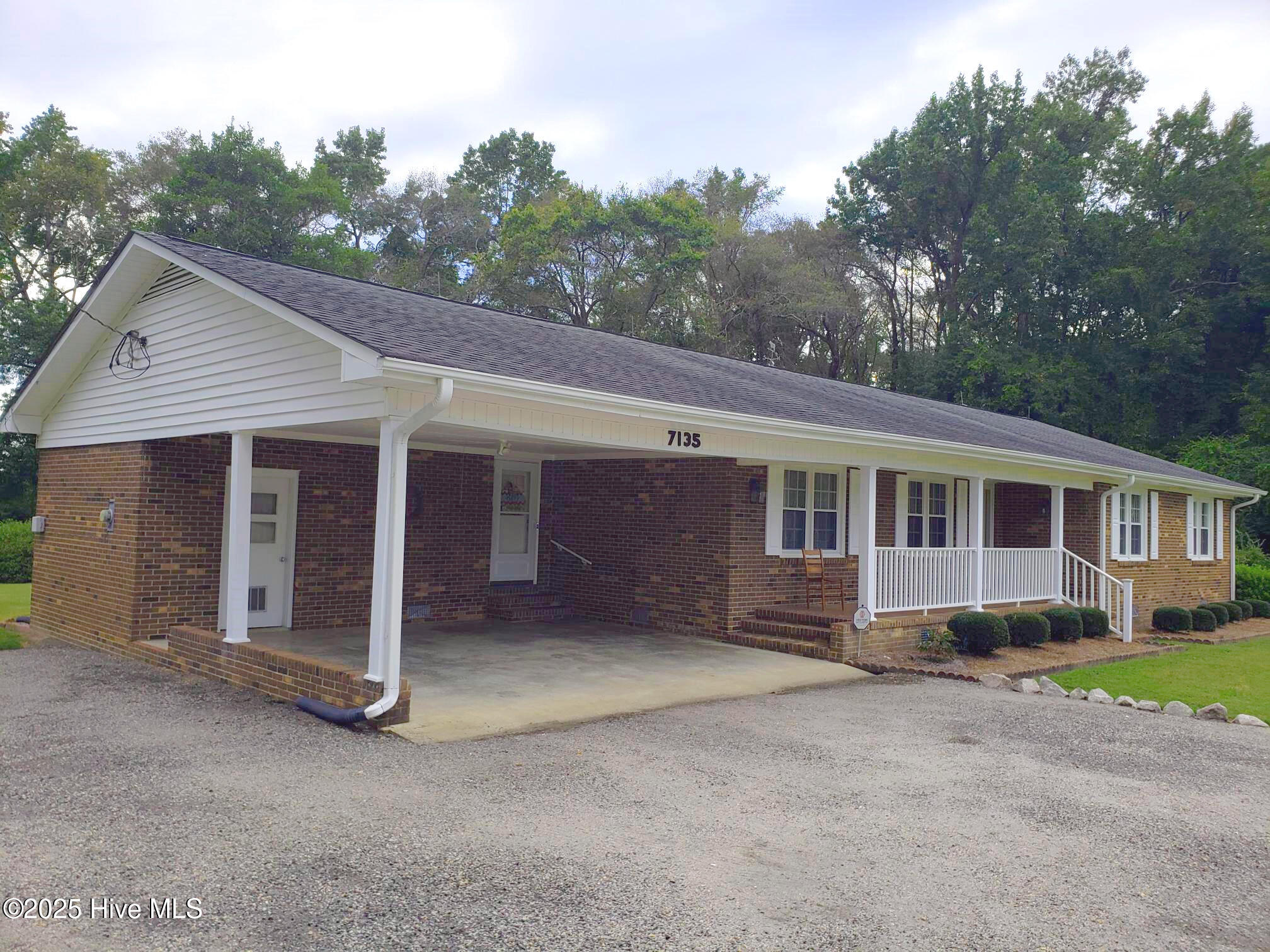 7135 Fate Road Lucama, NC 27851 - Photo 6 of 33 LOTS OF PARKING!